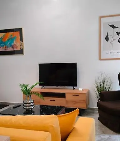Apartment N&k Yellow Pearl Flat Volos